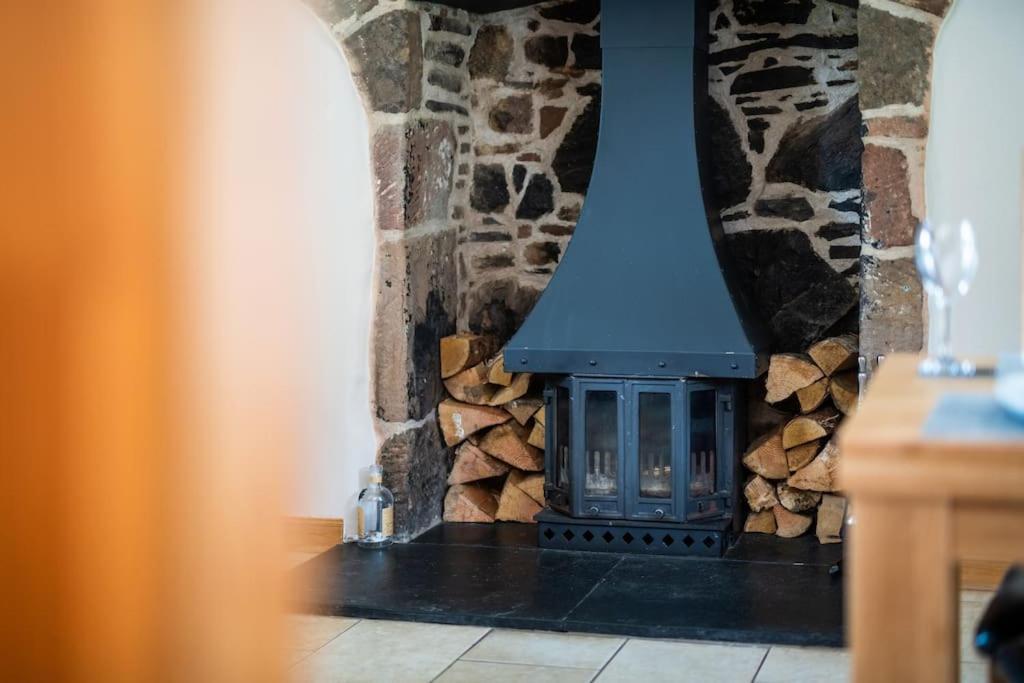 Cosy & Rustic Retreat - Woodland Cottage. Nairn Dış mekan fotoğraf