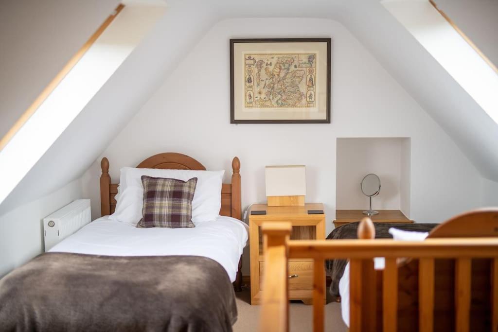 Cosy & Rustic Retreat - Woodland Cottage. Nairn Dış mekan fotoğraf